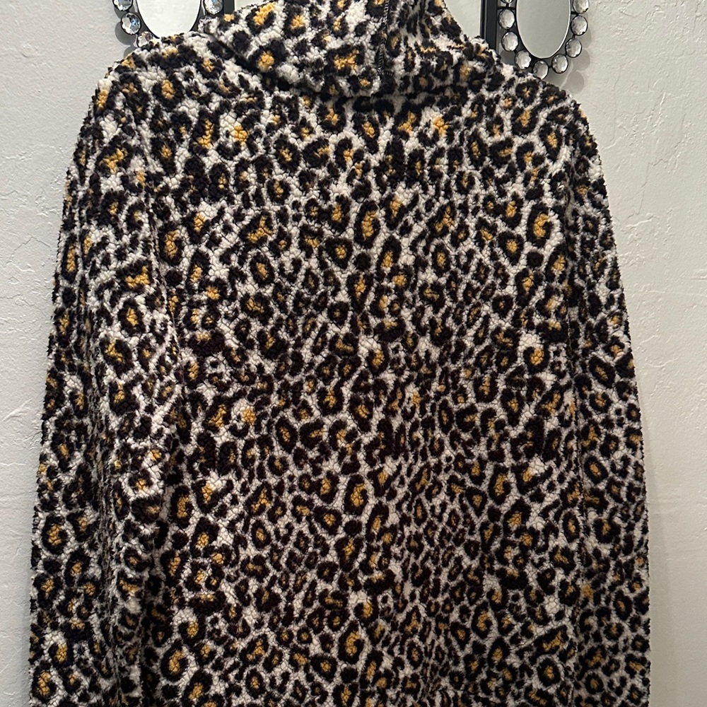Style & Co. Animal Print Fuzzy Sweater EUC - Picture 5 of 6